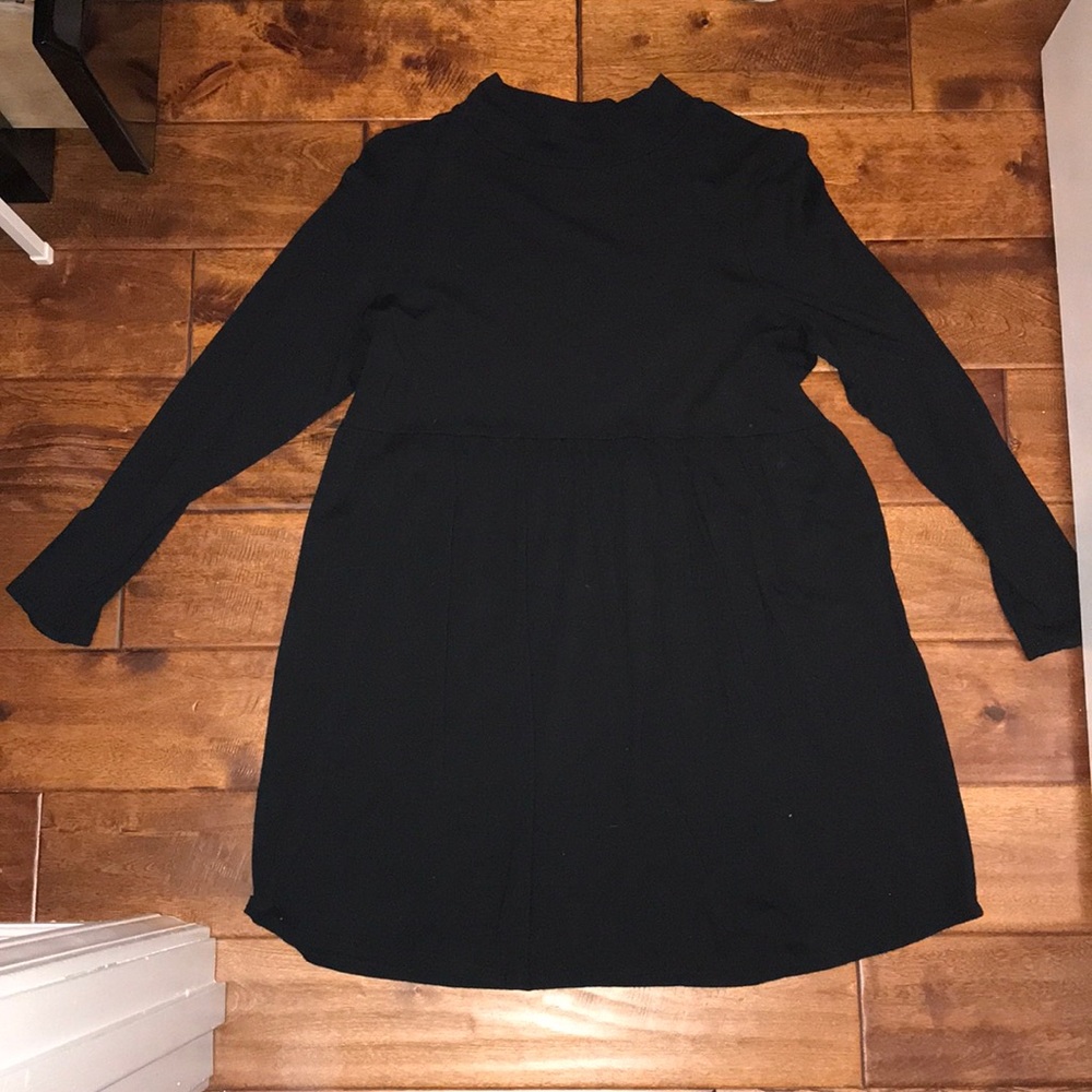 Boutique Black Med length tunic
